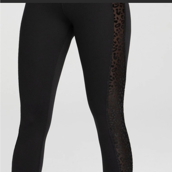 Good American Black Leopard Illusion Shapewear Leggings 2 - Picture 8 of 8